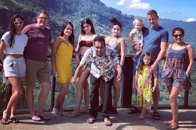 10 Days Tour in Sri Lanka (Hotels with Breakfast & Luxury Car) - Colombo to Negombo: land in Sri Lanka and get oriented fast