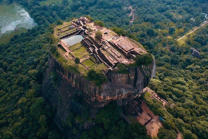 14 Days Tour in Sri Lanka - Fortnight Expedition with Luxury Hotels - Climbing Sigiriya and switching gears to Habarana village time