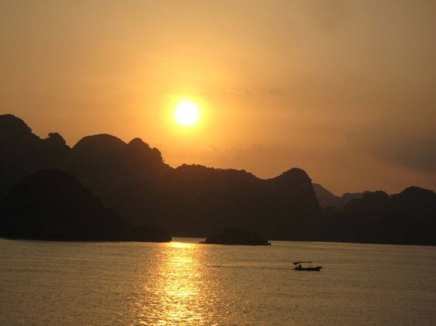 2-Day: Hanoi - Ninh Binh - Halong Bay Luxury Cruise - Timing and transfers: plan for a long day, not a slow one