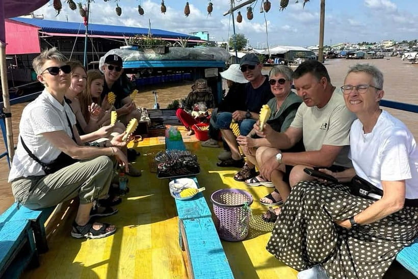 2-Day Mekong Delta Luxury Group Tour from Ho Chi Minh City - Can Tho at night: Ninh Kieu Wharf and Can Tho Market options