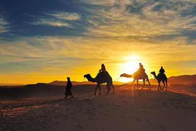2 Days Luxury Desert Tour from Marrakech To Zagora - Day 1 Marrakech to Zagora: High Atlas Passes and Ait Benhaddou’s Movie-Set Energy