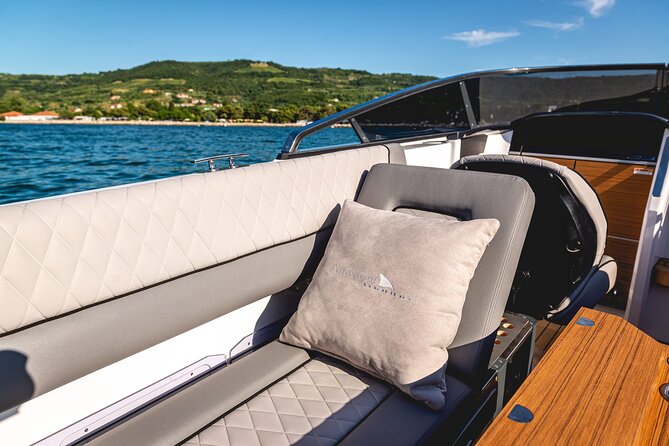 "2 Hour Luxury Tour of Lake Como: Discover the Beauty" - A Private 2-Hour Charter on Lake Como (Up to 6 people)