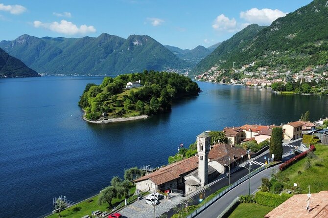 "2 Hour Luxury Tour of Lake Como: Discover the Beauty" - Varenna: Vezio Castle and Villa Cipressi from the water