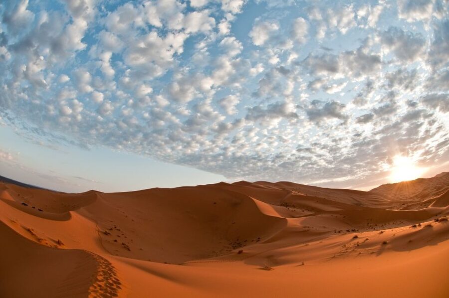 2Days Desert Tour From Fez: Round-Trip with Luxury Camp stay - Luxury desert camp in Merzouga: private bath, dinner under stars, real fire-pit fun