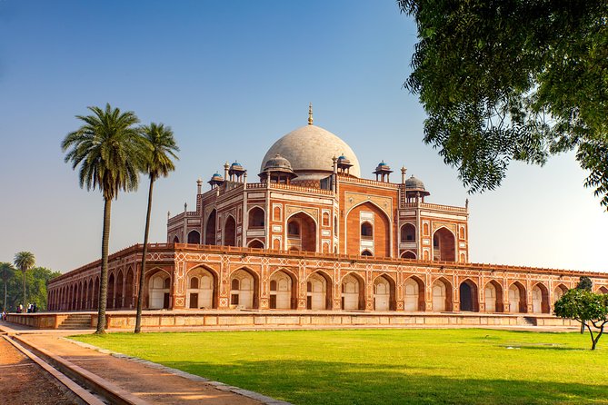 3-Days Private Golden Triangle Tour: Delhi, Agra & Jaipur by Car - Day 2 in Agra: Taj Mahal sunrise, Agra Fort, and the Baby Taj