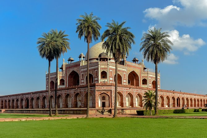3 Days Private Luxury Golden Triangle Tour from Delhi - Day 2 in Agra: Sunrise Taj Mahal, Agra Fort, and a Strategic Stop at Fatehpur Sikri