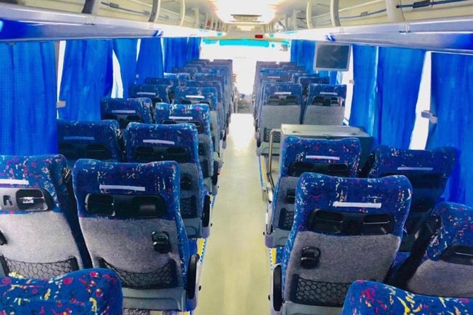 33 Seater Luxury Bus Rental Dubai - Driver Communication and the 24-Hour Help Factor