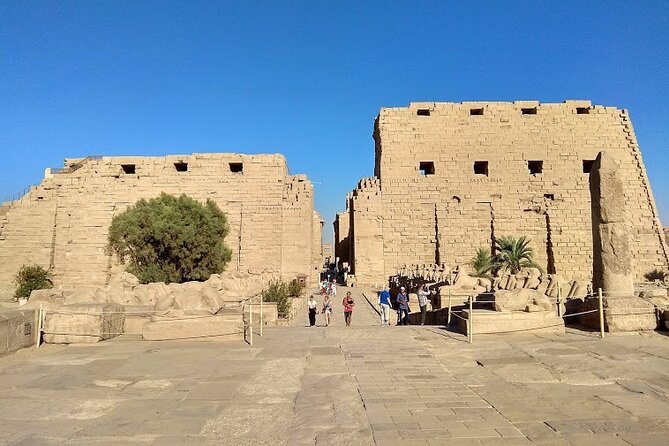 4-Night, 5-Star Nile Cruise from Luxor to Aswan - Day 3 Edfu Temple and Kom Ombo: Horus and the Mirror-Image Gods