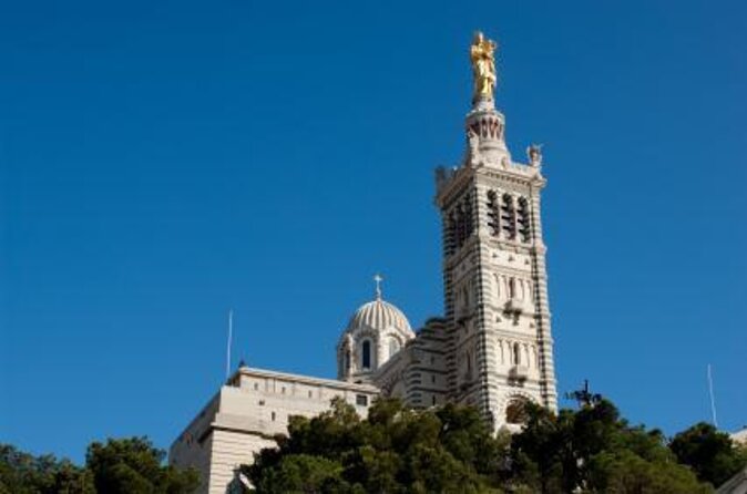5-Hour Private Sightseeing Tour of the Provence from Marseille in Luxury Car - Key Things You’ll Notice