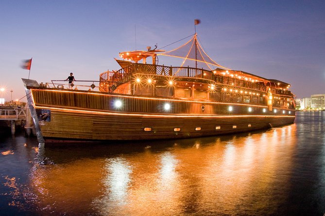 5-Star Premium Dhowstar Dhow Cruise Dubai - How the Dubai Creek Dhow Cruise feels in real time