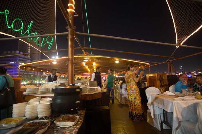 5-Star Premium Dhowstar Dhow Cruise Dubai - The entertainment: Tanoura and Youwla while you eat