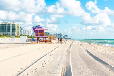 50ft Luxury Yacht Tour in Miami Beach Captain, Fun & Party! - The Route: South Beach Views, Art Deco Pass-By Stops, and National Park Scenery
