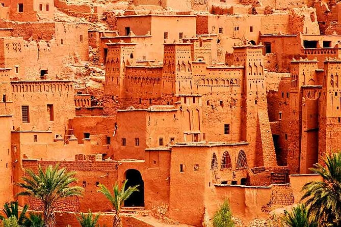 7 Days Luxury Desert Tour From Casablanca to Marrakech via fez -Camel trekking - Day 1 in Chefchaouen: the right kind of medina stroll