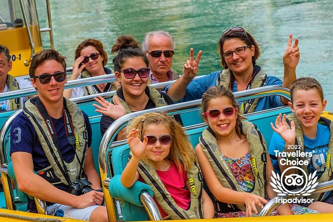 99 Minutes Premium Tour : Dubai Marina, Atlantis & Burj Al Arab - Photo help, bottled water, and what you should bring