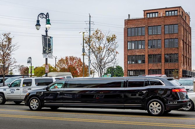 Airport luxury arrival ride by SUV, Sedan, Minibus or Limousine - Drop-Off Anywhere in the City (One Address at a Time)