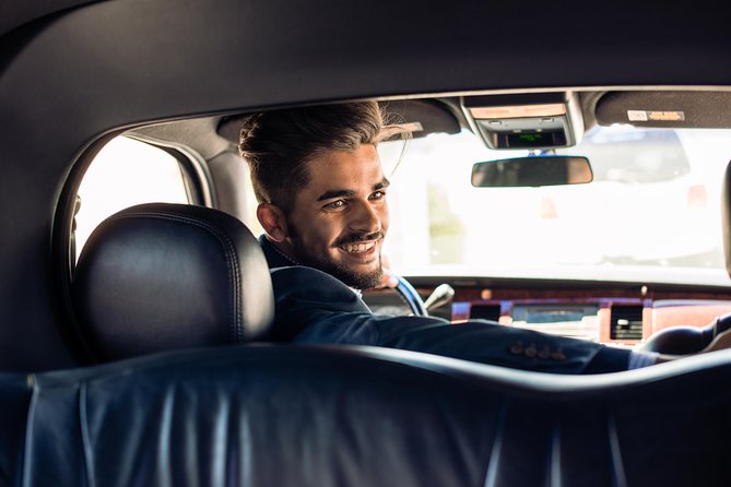Airport Luxury departure ride from NYC Hotels by Limousine or SUV - Private Means Your Group Stays Together