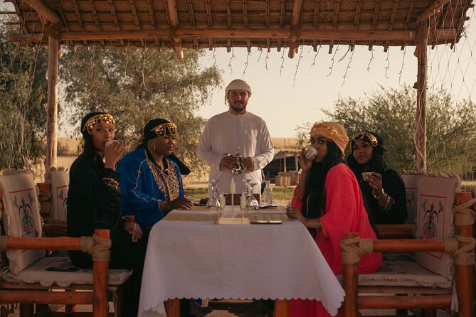 Al Marmoom Oasis Luxury Tent with Bedouin Dinner - The food and Bedouin dinner: what to expect from the meal