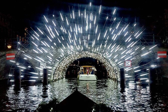 Amsterdam Light Festival: Canal Cruise + Snack & Unlimited Drinks - Itinerary: How the 75 Minutes Flow Along the Light Artworks
