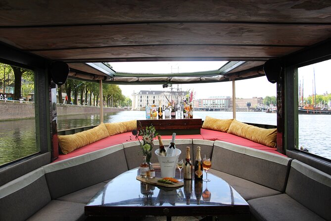 Amsterdam: Luxury Boat Cruise Unlimited Cocktails, Beers & Wines - Who you’ll meet on the water: crew energy and real personalities