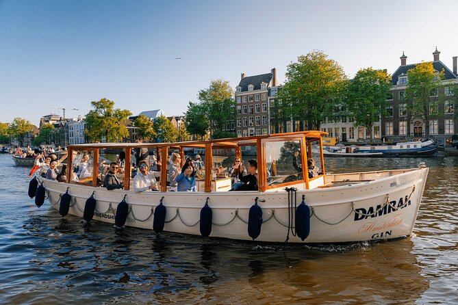 Amsterdam: Luxury Boat Cruise Unlimited Cocktails, Beers & Wines - Comfort, blankets, and timing: what a covered December cruise teaches you