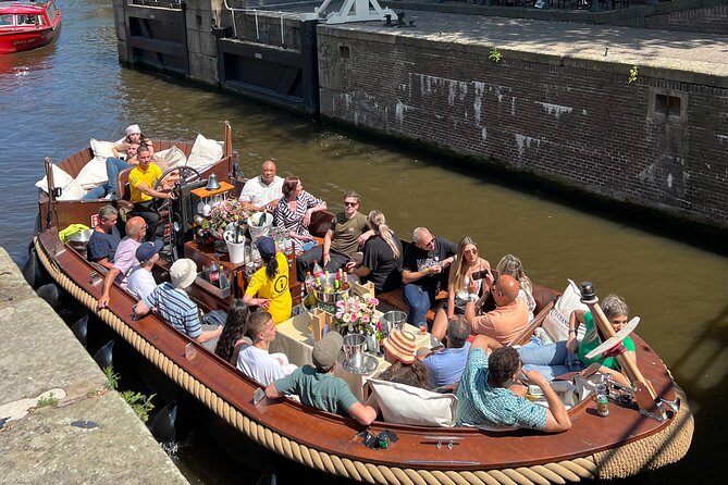 Amsterdam Luxury Boutique Boat tour with Unlimited Beer and Wine - What kind of trip is this best for?