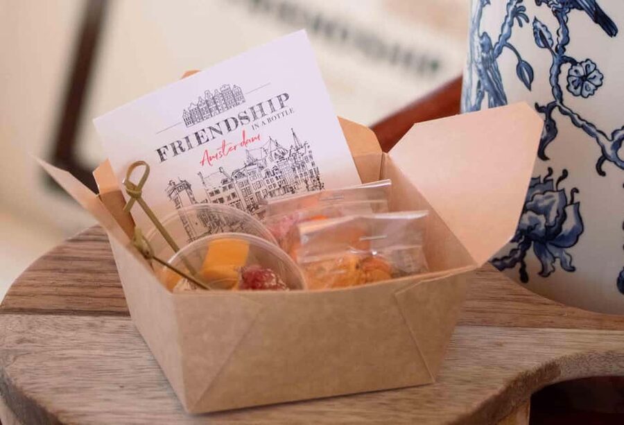 Amsterdam: Luxury Cruise Unlimited Cocktails & Snacks Option - What You’ll Actually Drink: Welcome Liquor and Unlimited Refills
