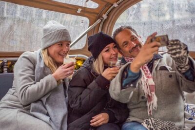 Amsterdam: Luxury Light Festival Cruise Unlimited Drinks Included - What you’ll actually see on the Amsterdam Light Festival route