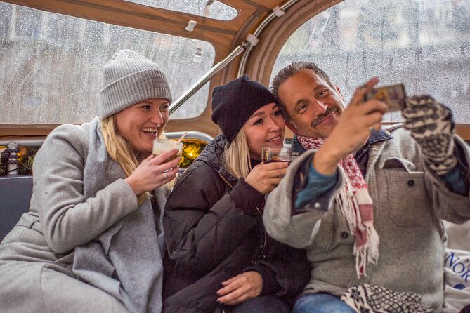 Amsterdam: Luxury Light Festival Cruise Unlimited Drinks Included - What you’ll actually see on the Amsterdam Light Festival route
