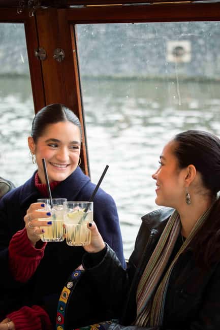 Amsterdam: Luxury Saloon Boat Cruise with Cocktails & Waffle - Should You Book This Amsterdam Luxury Saloon Cruise?