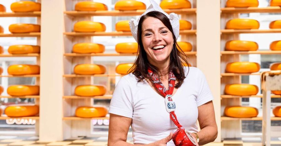 Amsterdam: Premium Henri Willig Cheese Tasting Experience - 10 Gouda samples, 3 dips, and mustard: the tasting method that teaches you