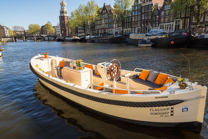 Amsterdam: Saloon Boat Cruise + Unlimited Drinks & Bite option - The Drunken Houses: why they’re crooked and why it matters