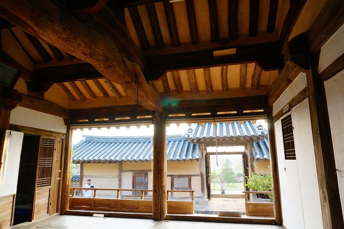 Andong Hahoe Village [UNESCO site] Premium Private Tour from Seoul - Hahoe Mask Museum: more than costumes, a cultural symbol