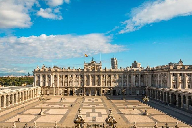 Arrival Transfer: Madrid Airport MAD to Madrid in Luxury Van - Should You Book This Private MAD-to-Madrid Transfer?