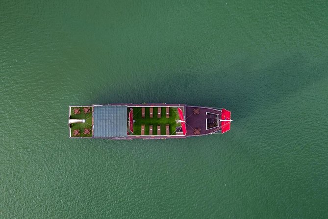 Bai Tu Long Luxury Day Cruise - Fishing Village, Kayak - Stop 4: Bai Tu Long Bay free time, sundeck photos, and sunset at sea