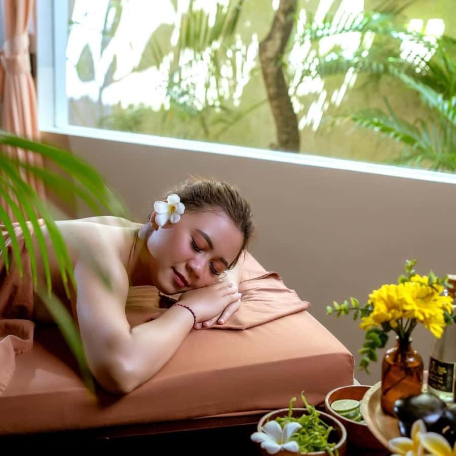 Bali: Luxury Spa Balinese Massage scrub Flower bath 2 Hour - The 2-Hour Flow: Foot Bath, Massage, Scrub, Mask, Flower Bath