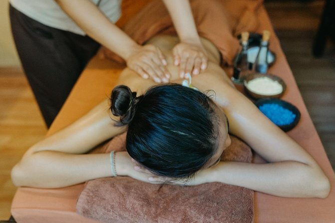 Bali Luxury Spa Massage and flower Bath 2 hour Treatmen - Where it happens: Bali Orchid Spa and what to look for