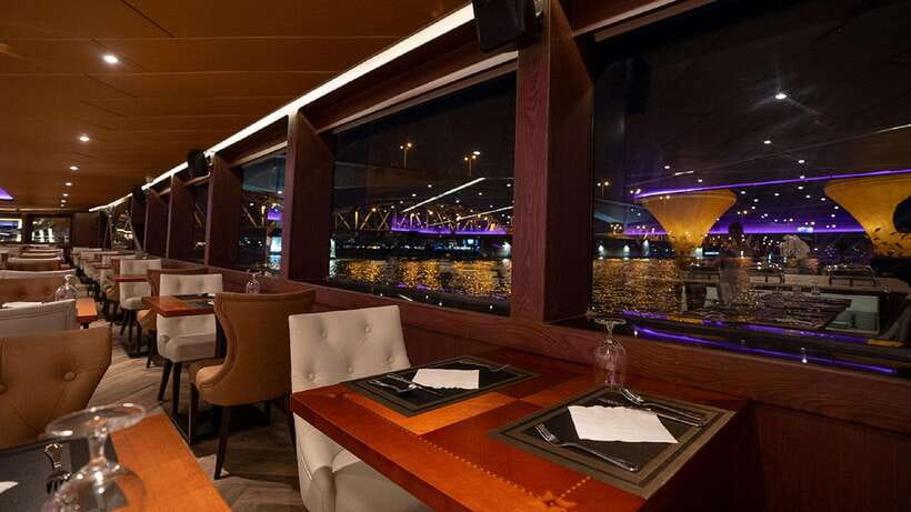 Bangkok: Opulence Luxury Dinner Cruise with Hotel Transfer - The river route: what you’ll see as you pass each landmark