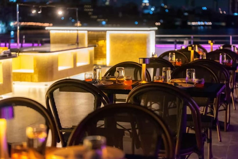 Bangkok: The Newest Luxury 5-Star Bangkok Chao Phraya Cruise - Food on board: a 30+ menu buffet that’s built for hungry people