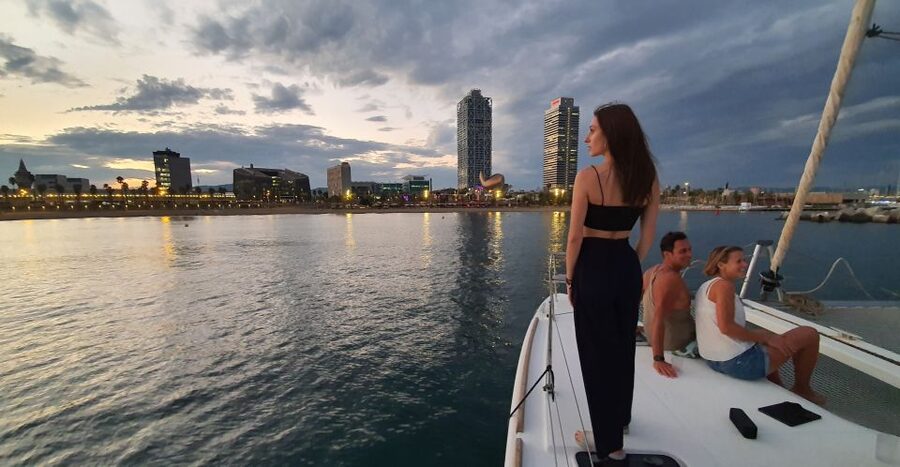 Barcelona: Luxury Private Sunset Yacht Cruise - What you should do before you go (so it stays stress-free)