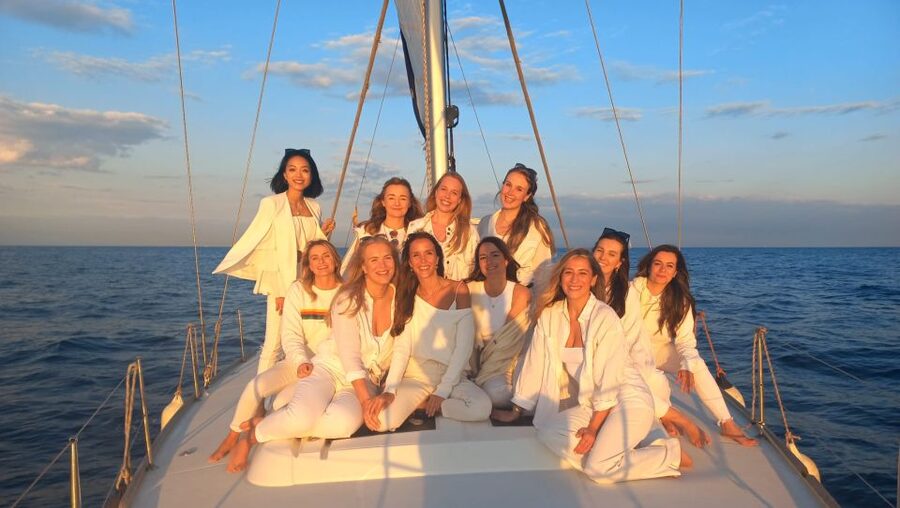 Barcelona: Luxury Private Sunset Yacht Cruise - Price: $412 per group up to 11, and when it’s good value