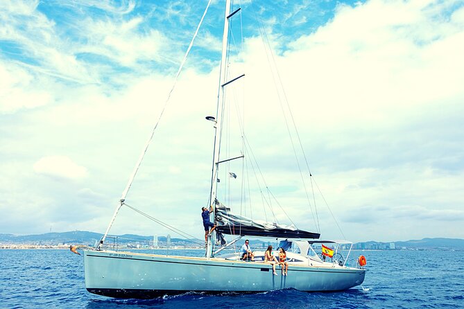 Barcelona Luxury Yacht Cruise – Day or Sunset, Open Bar & Snacks - What it’s like onboard: restroom, comfort, and timing