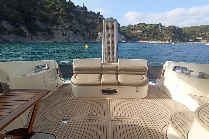 Barcelona Private Luxury Yacht Tour - Logistics that save stress: meeting point, speed, and staying flexible