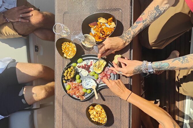Barcelona Sailing Experience 2 hs w/Premium Snacks & Drinks - Key things to know before you go
