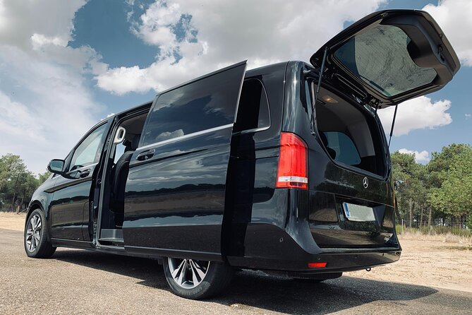 Barcelona Transfers Premium - Getting From Barcelona’s Gate to Your Hotel Fast