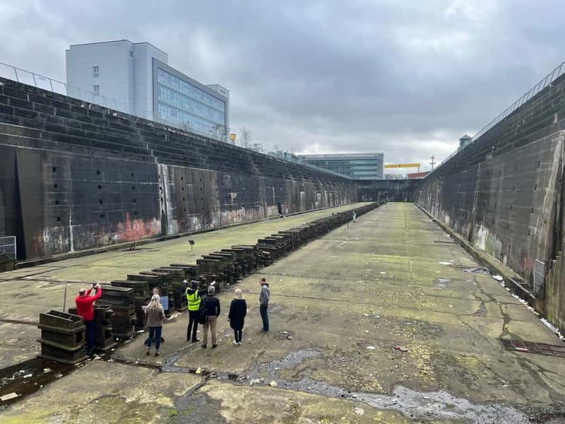 Belfast: Titanic Distillers Premium Tour and Whiskey Tasting - Going down into Thompson Graving Dock: 66 steps, big atmosphere
