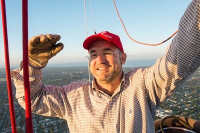 Bendigo Premium Balloon Flight plus buffet champagne breakfast - How the flight day feels in the air (and why wind controls everything)