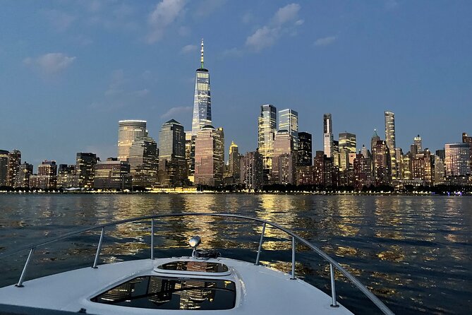 Best Private Luxury Daytime Boat Tour in New York City - 1 Hour - Price and value for a 1-hour private charter