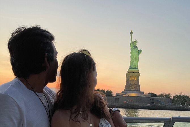Best Private Luxury Daytime Boat Tour in New York City - 1 Hour - The photo-stop rhythm and how to plan your shots