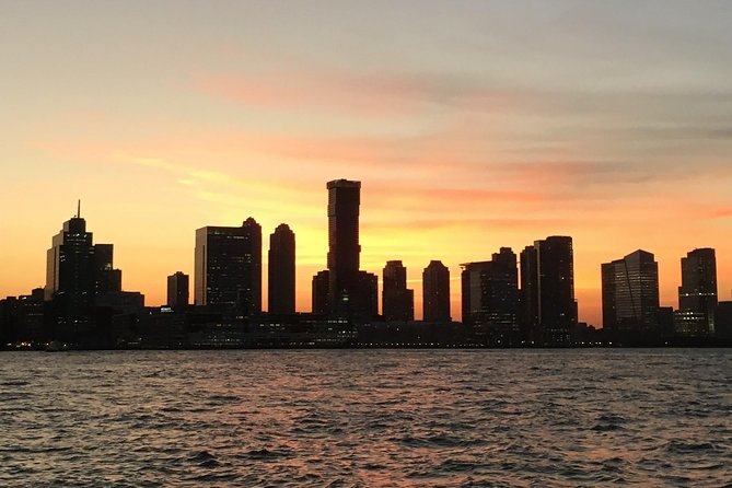 Best Private Luxury Sunset Boat Tour in New York City - 2 Hour - Captain Mike and the value of getting the story right