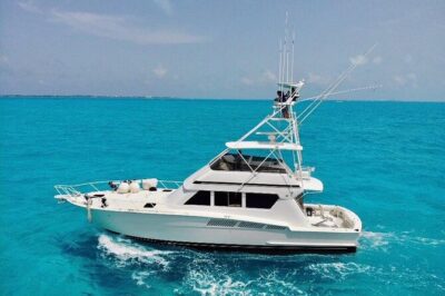 Biggest Luxury Yacht Boat Best in Cancun up to 28 pax - From Marina V&V to Isla Mujeres: how the 4, 6, or 8 hours really play out